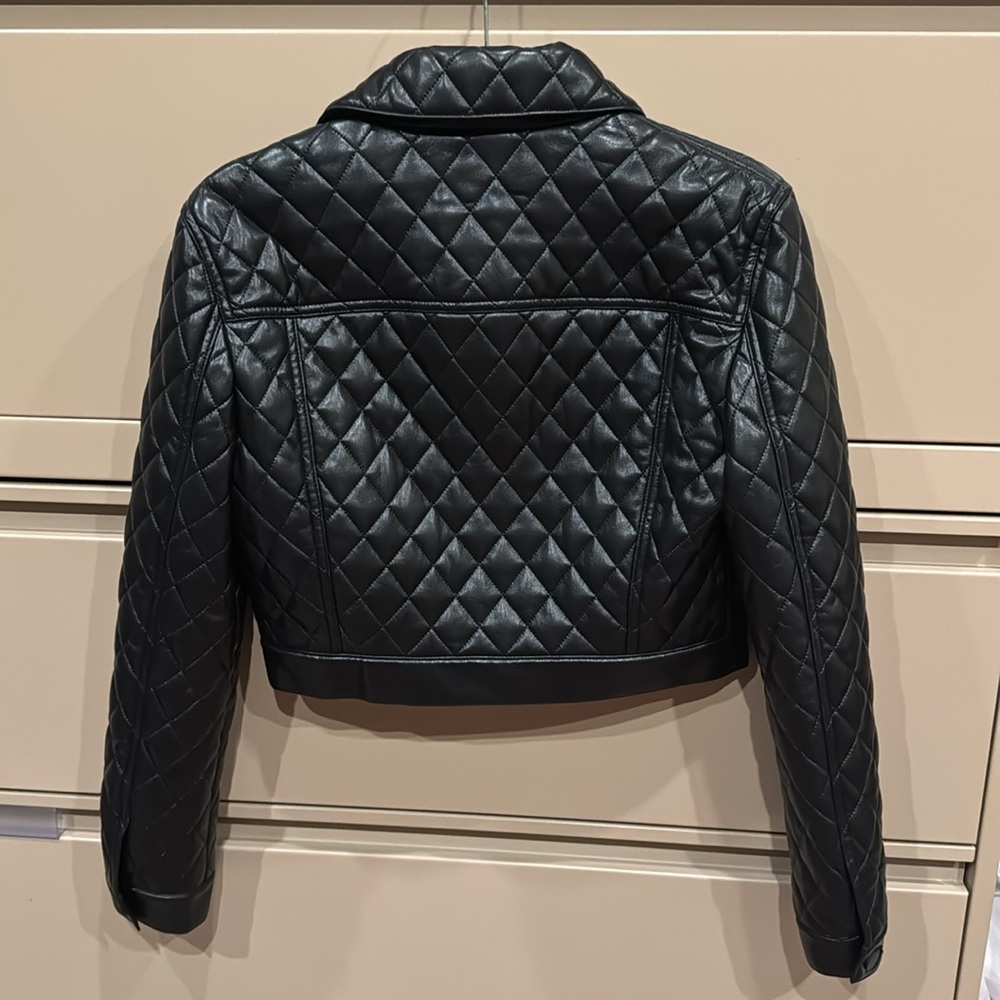 Alice + Olivia - Women’s - Chloe Vegan Quilted Boxy Crop Jacket - Size: Small - Picture 6 of 7